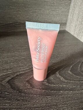 ❤️$9 NWT Polite Society Polite Pout Glossy Lip Balm Christmas Cookie 5g